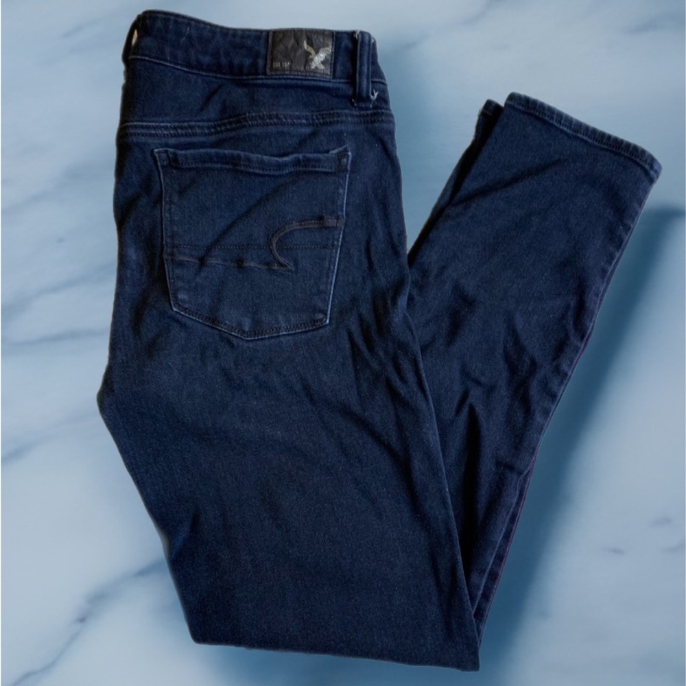 American Eagle jeans, dark denim, skinny, super soft, stretchy, navy stitching